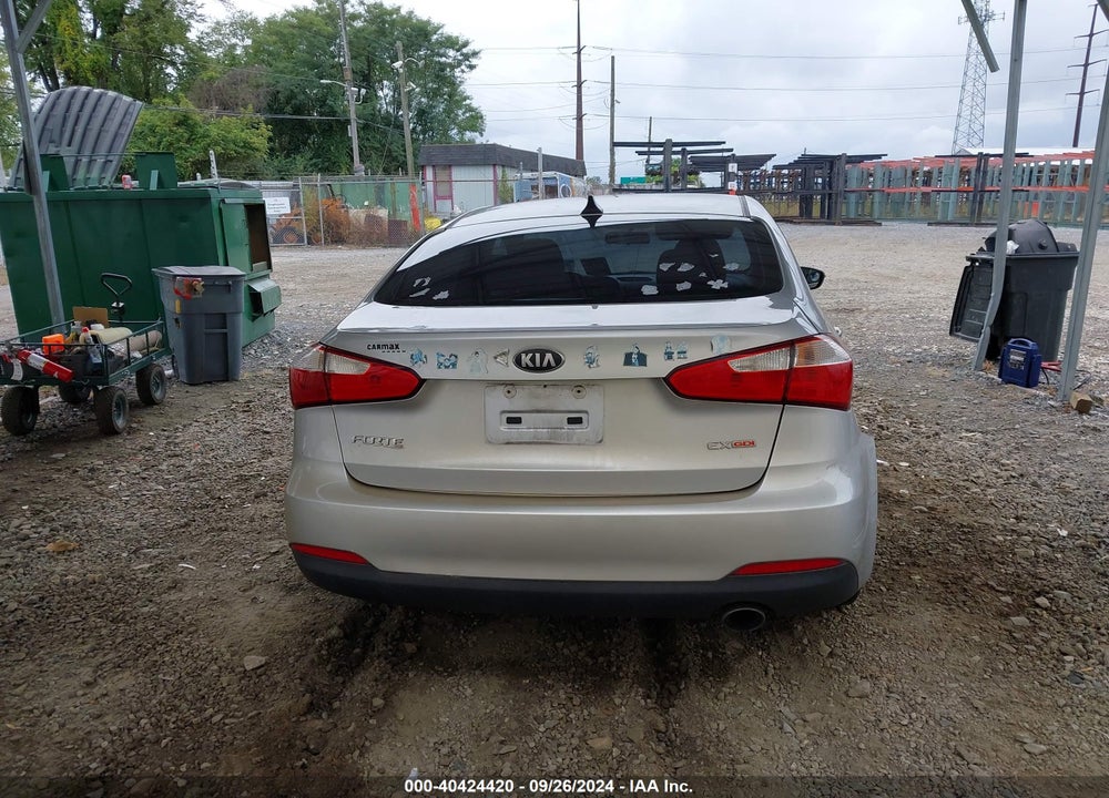 2015 KIA FORTE EX VIN: KNAFX4A86F5262325