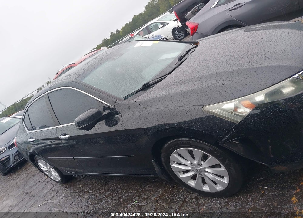 2015 HONDA ACCORD EX-L VIN: 1HGCR2F84FA009610