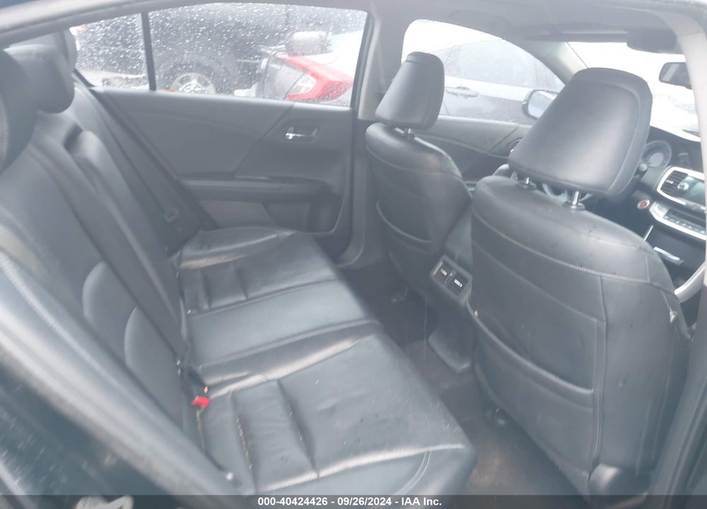 2015 HONDA ACCORD EX-L VIN: 1HGCR2F84FA009610