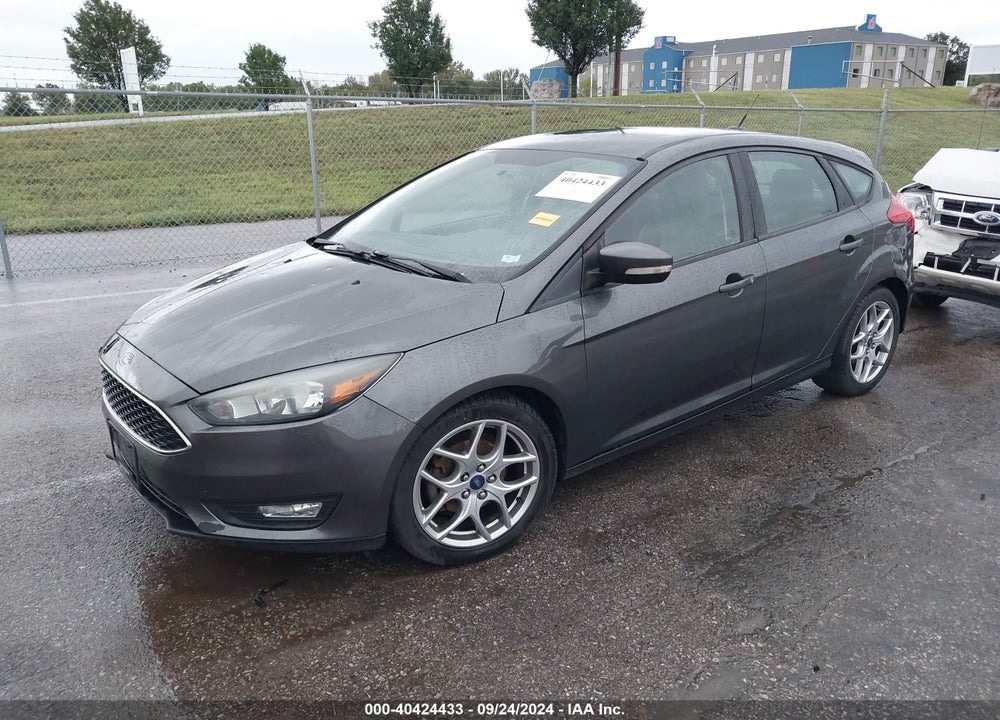 2015 FORD FOCUS SE VIN: 1FADP3K23FL254795