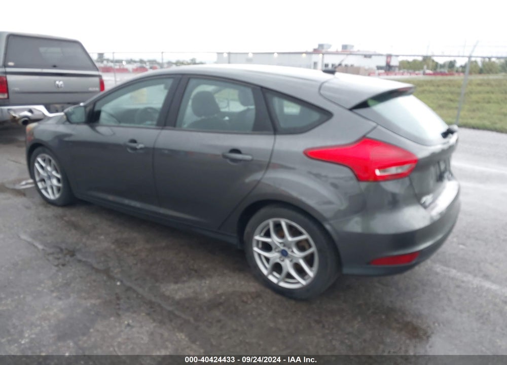 2015 FORD FOCUS SE VIN: 1FADP3K23FL254795