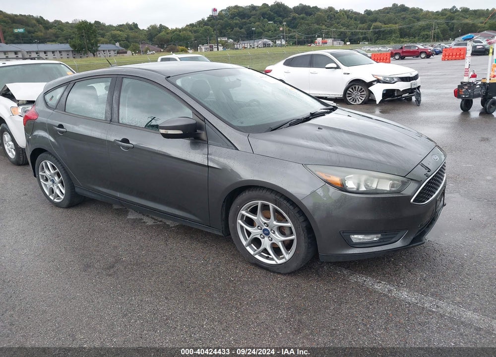 2015 FORD FOCUS SE VIN: 1FADP3K23FL254795