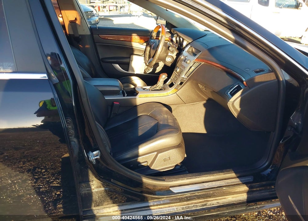 2012 CADILLAC CTS LUXURY VIN: 1G6DE5E53C0112786