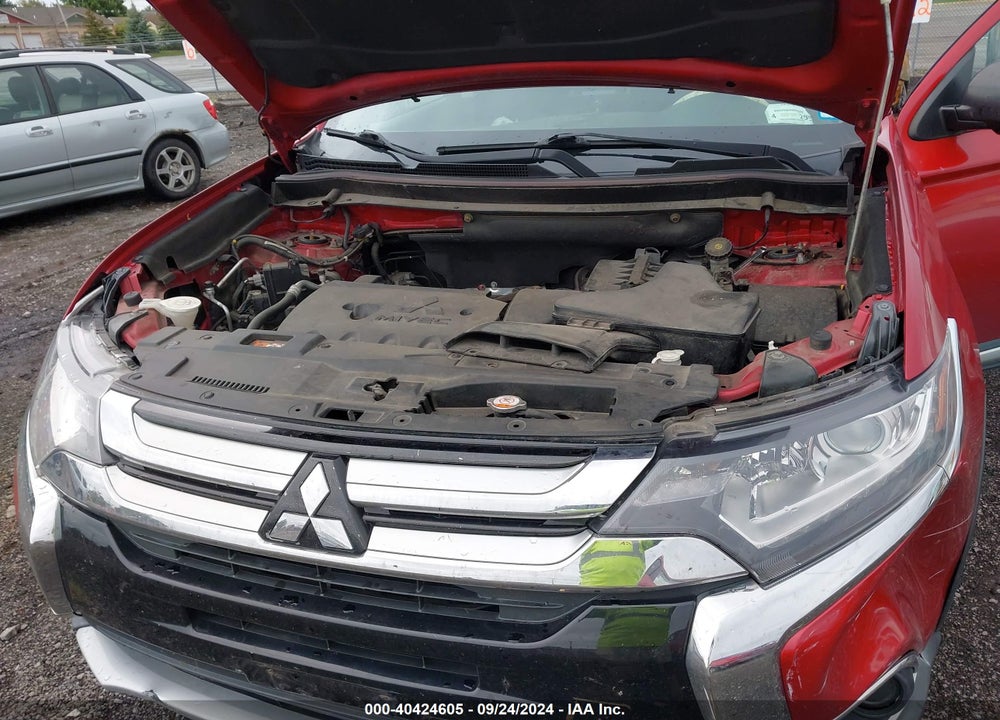 2018 MITSUBISHI OUTLANDER ES VIN: JA4AZ3A30JZ056841