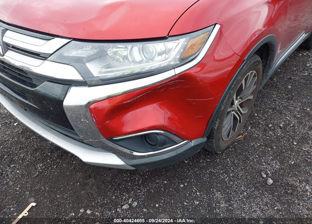 2018 MITSUBISHI OUTLANDER ES VIN: JA4AZ3A30JZ056841