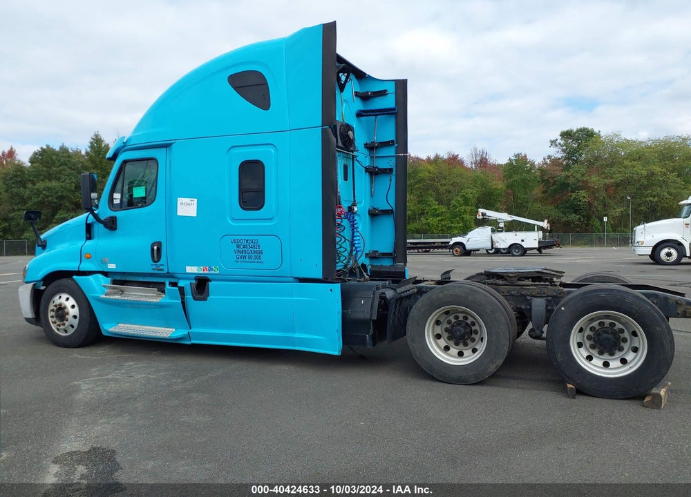 2016 FREIGHTLINER CASCADIA 125 VIN: 3AKJGLD53GSGX9696