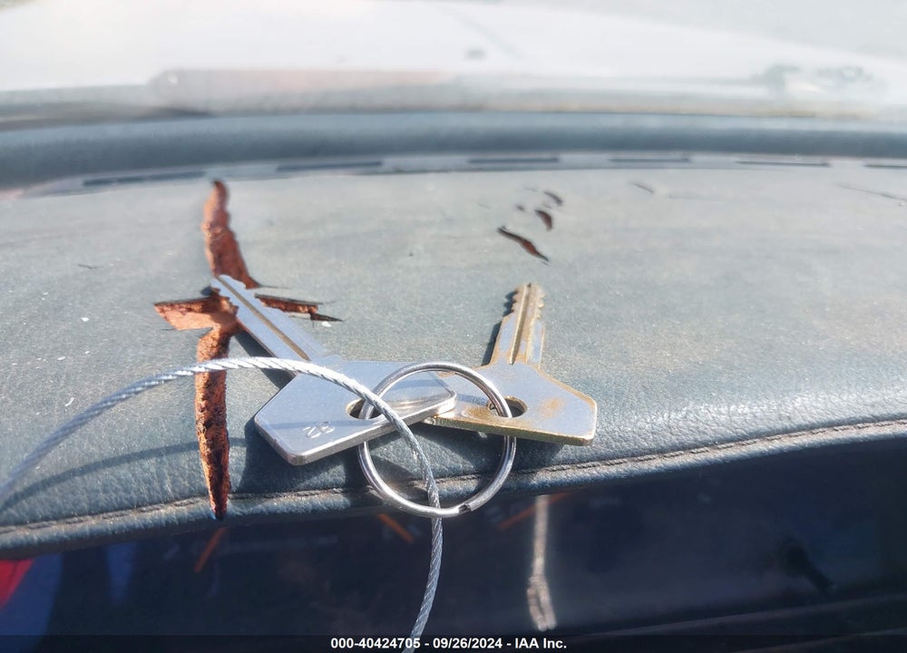 1989 TOYOTA CAMRY DLX VIN: JT2SV21J5K0016882