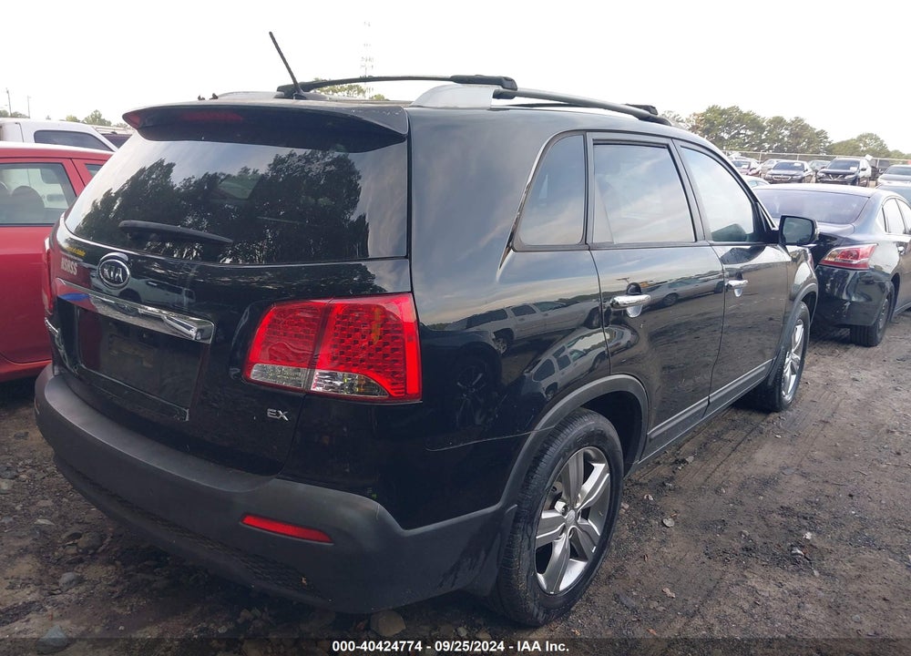 2013 KIA SORENTO EX VIN: 5XYKU3A62DG325315