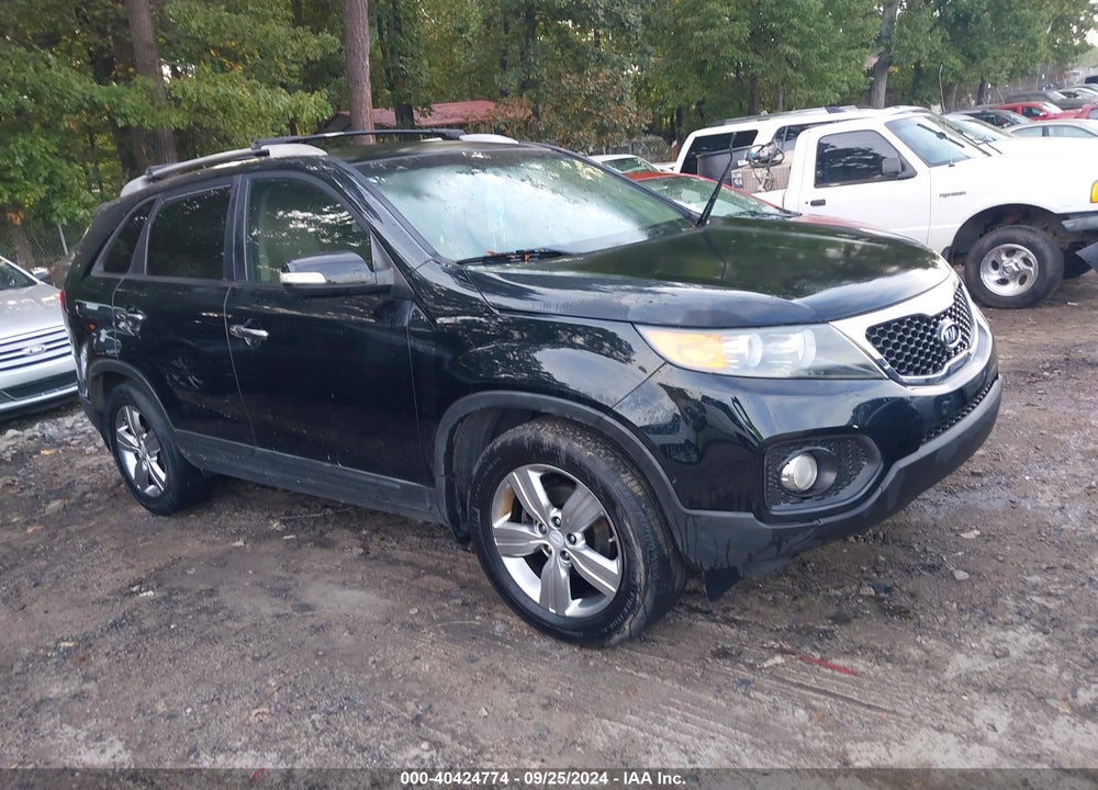 2013 KIA SORENTO EX VIN: 5XYKU3A62DG325315