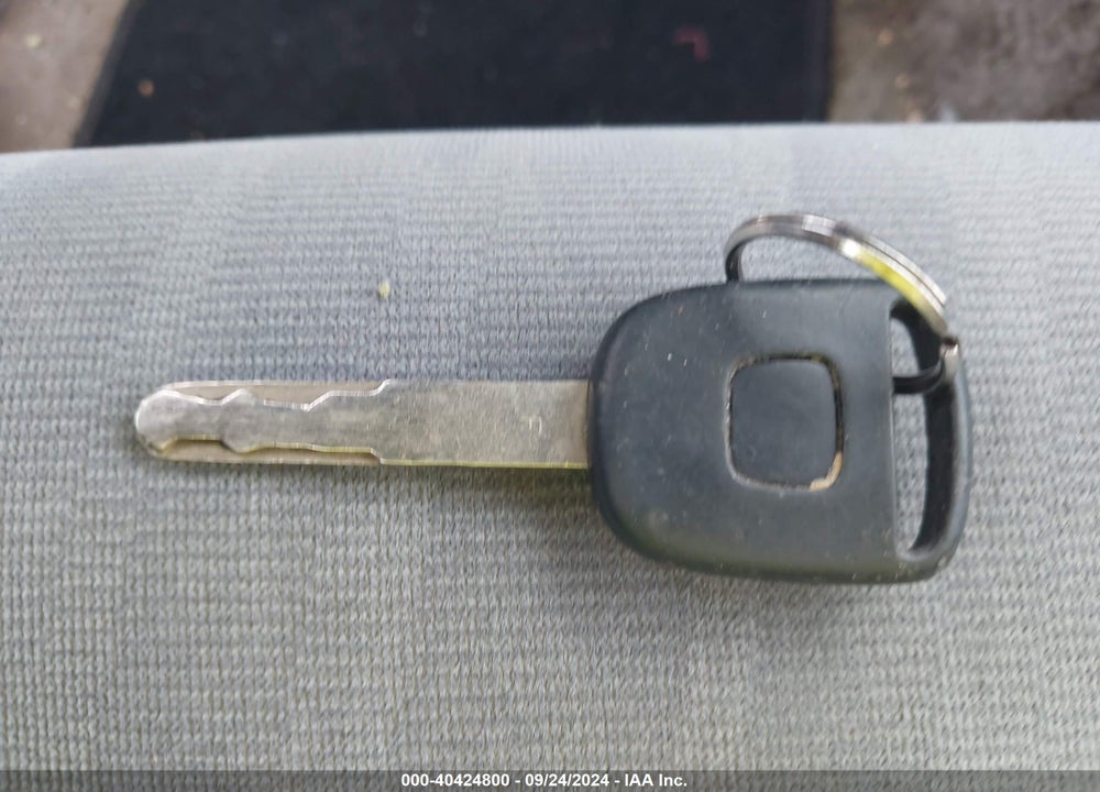 2005 HONDA CIVIC LX VIN: 1HGES16575L030760
