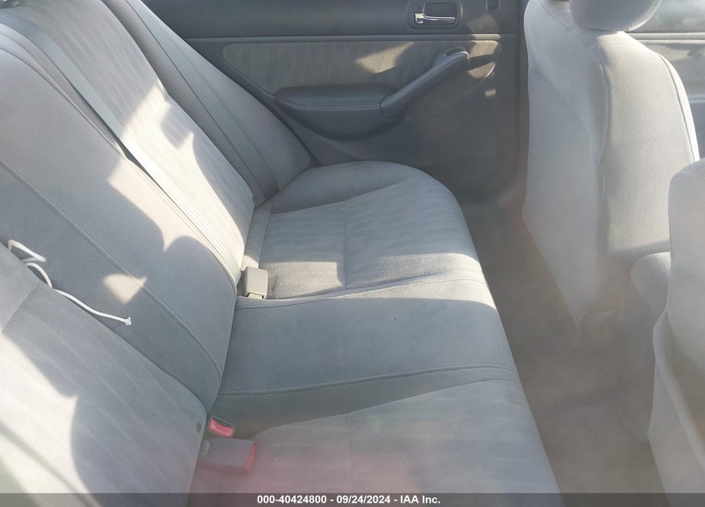 2005 HONDA CIVIC LX VIN: 1HGES16575L030760