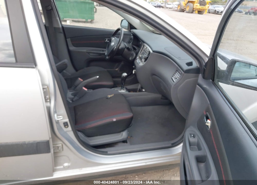 2008 KIA RIO5 SX VIN: KNADE163286322588