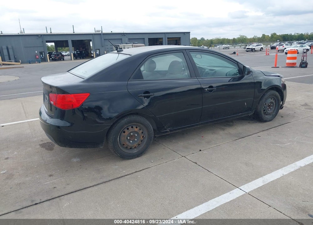 2010 KIA FORTE LX VIN: KNAFT4A26A5854663