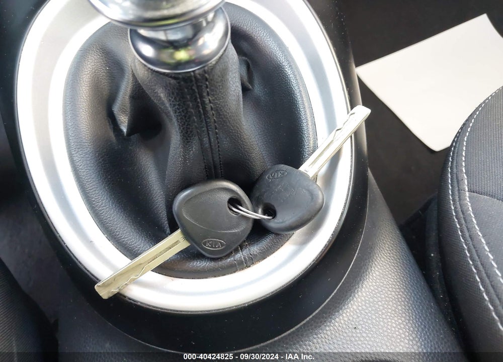 2015 KIA SOUL VIN: KNDJN2A24F7225023
