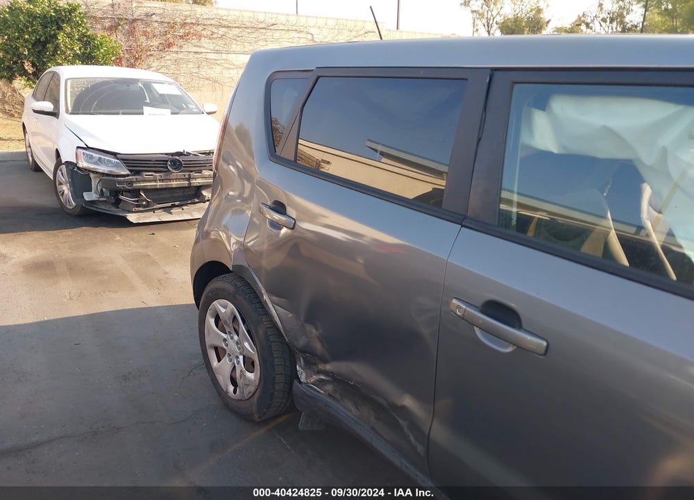 2015 KIA SOUL VIN: KNDJN2A24F7225023