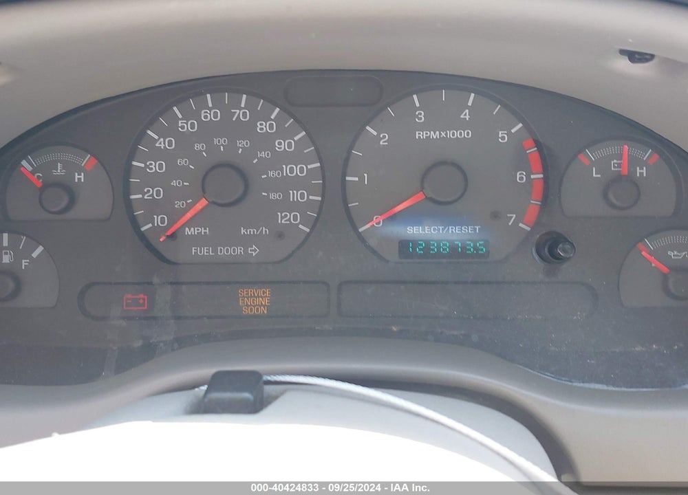 2000 FORD MUSTANG VIN: 1FAFP4040YF248179
