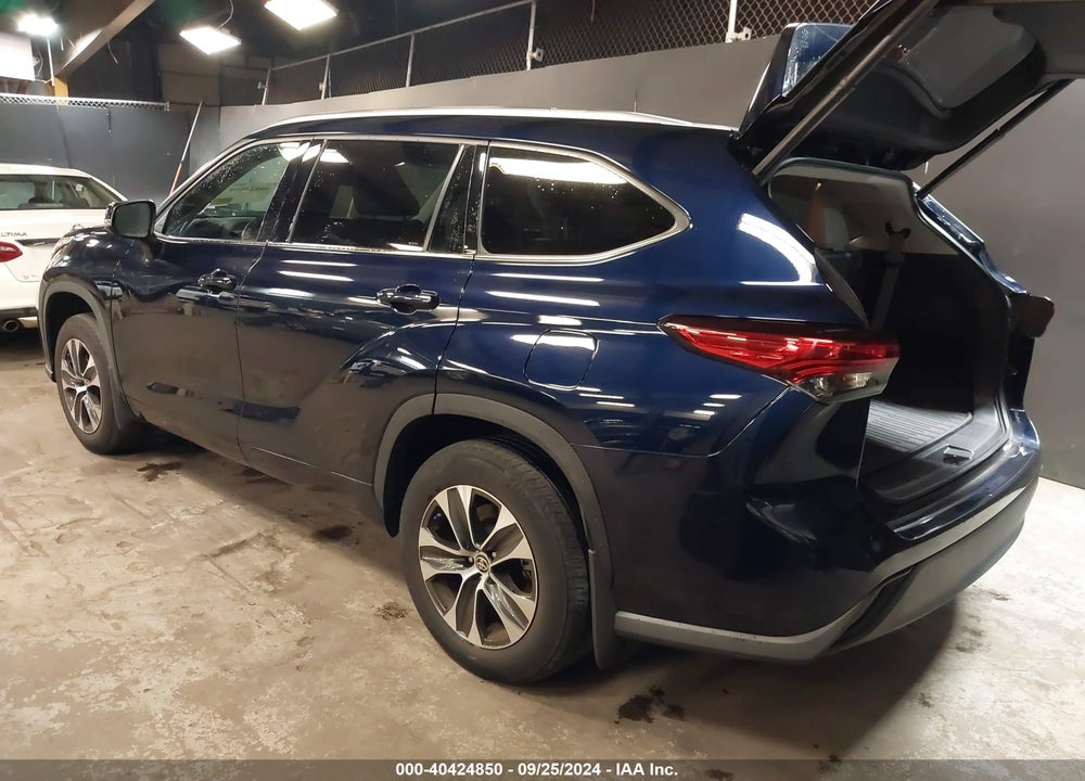 2020 TOYOTA HIGHLANDER XLE VIN: 5TDGZRBH8LS010711