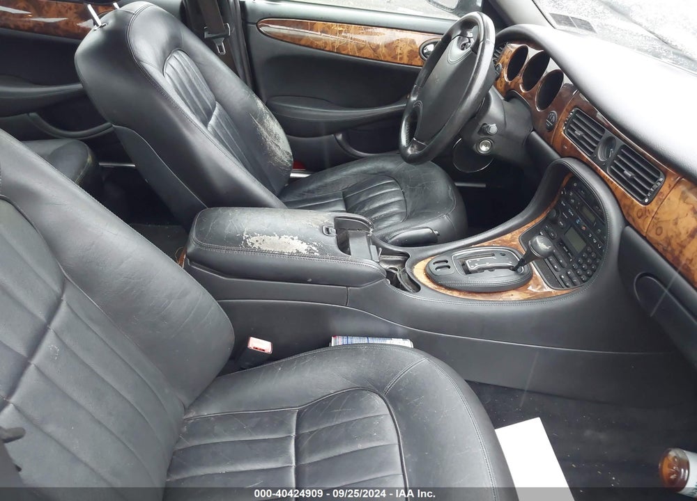 1998 JAGUAR XJ8 VIN: SAJHX1241WC852516