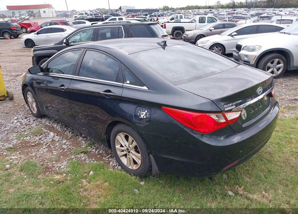 2013 HYUNDAI SONATA GLS VIN: 5NPEB4AC7DH513903