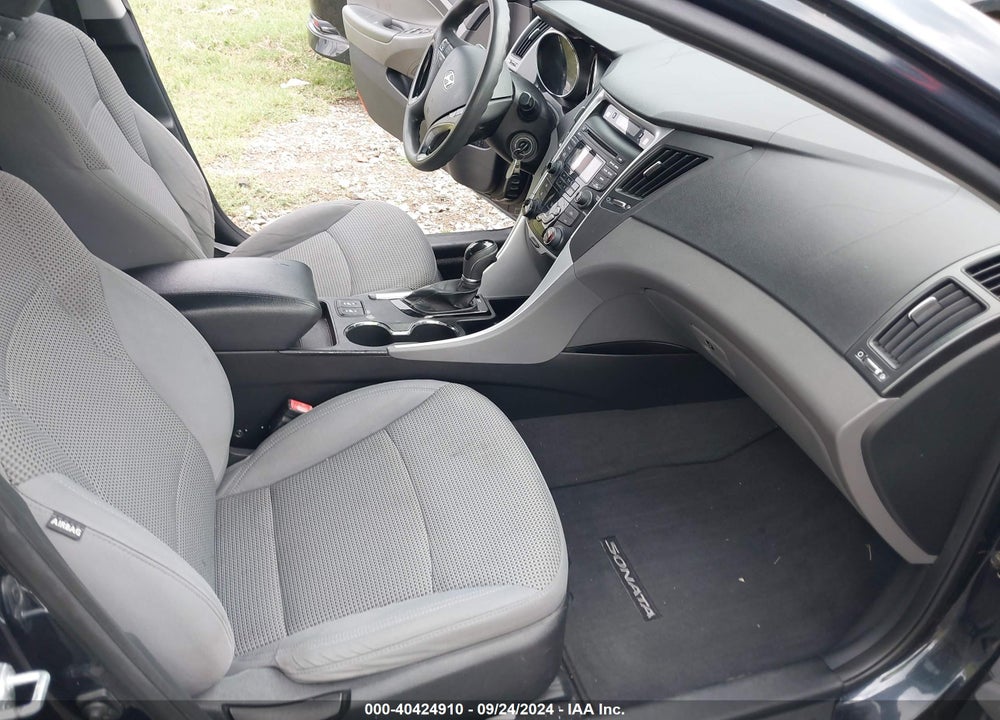 2013 HYUNDAI SONATA GLS VIN: 5NPEB4AC7DH513903