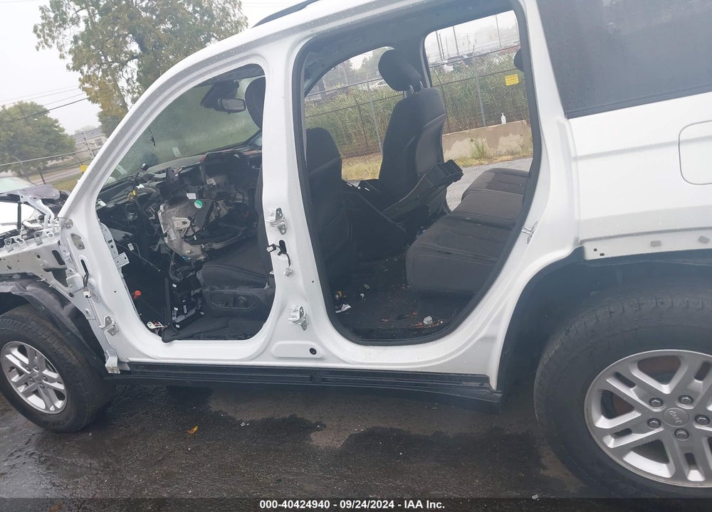 2022 JEEP GRAND CHEROKEE LAREDO 4X4 VIN: 1C4RJHAG7N8635658