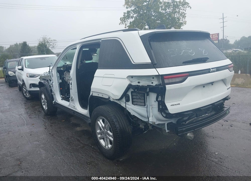 2022 JEEP GRAND CHEROKEE LAREDO 4X4 VIN: 1C4RJHAG7N8635658