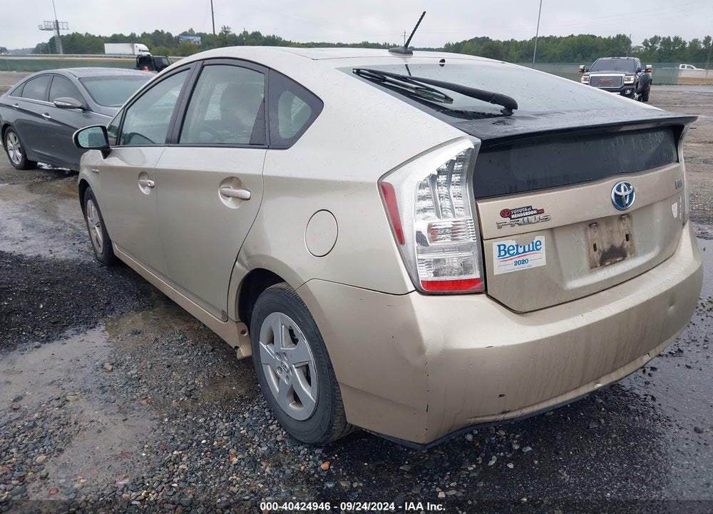 2011 TOYOTA PRIUS TWO VIN: JTDKN3DU9B0279556