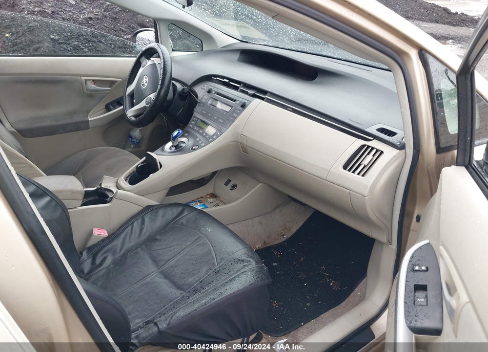 2011 TOYOTA PRIUS TWO VIN: JTDKN3DU9B0279556