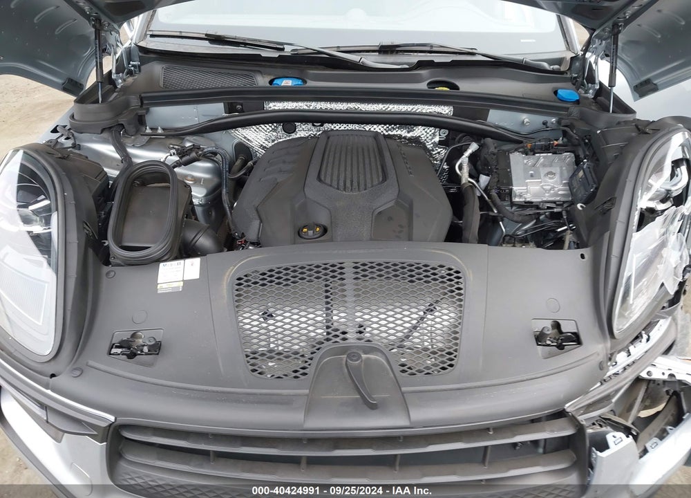 2022 PORSCHE MACAN VIN: WP1AA2A58NLB08524