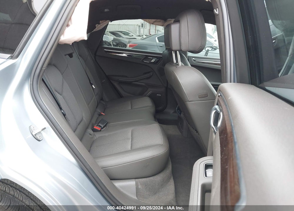 2022 PORSCHE MACAN VIN: WP1AA2A58NLB08524