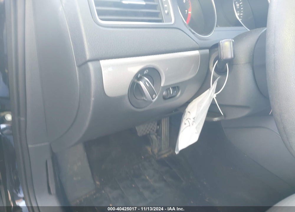 2017 VOLKSWAGEN JETTA 1.4T S VIN: 3VW2B7AJ4HM235963