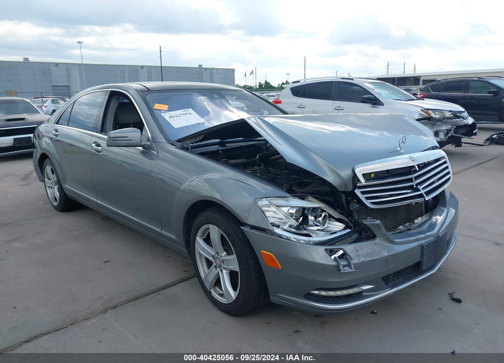 2013 MERCEDES-BENZ S 550 4MATIC VIN: WDDNG9EB1DA524859