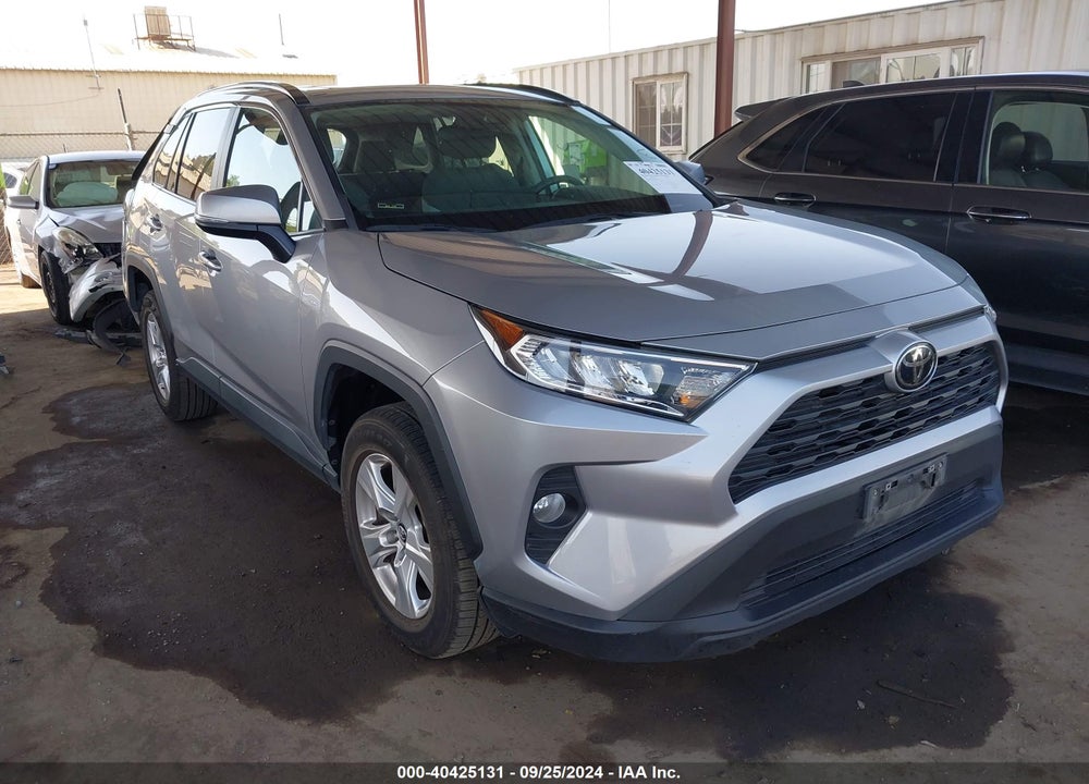 2021 TOYOTA RAV4 XLE VIN: 2T3W1RFVXMC096284