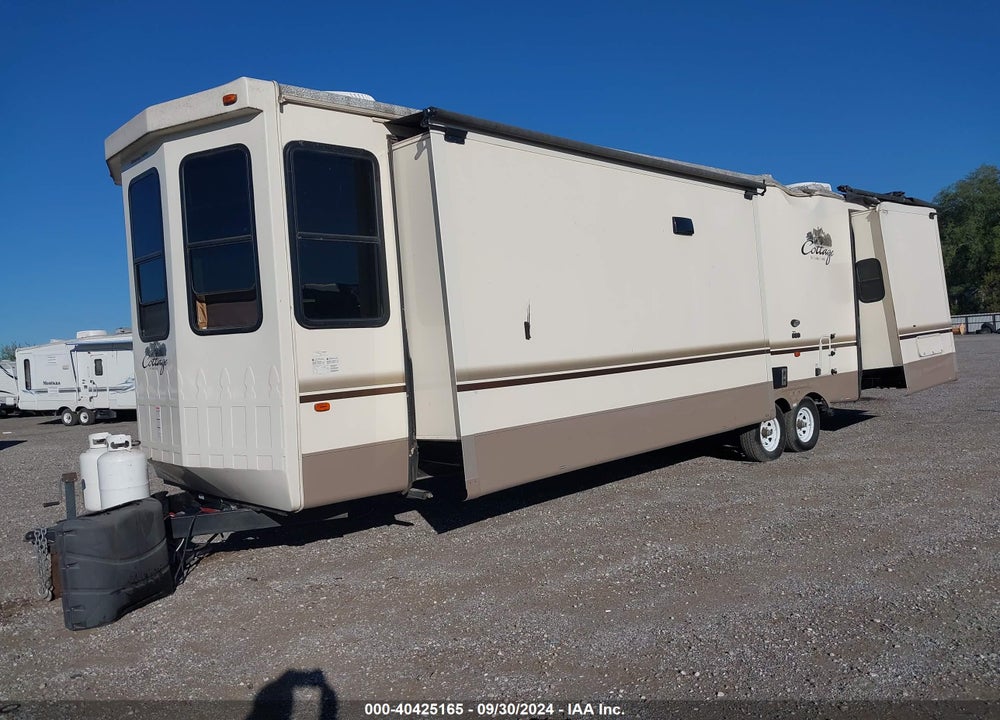 2016 CEDAR CREEK COTTAGE VIN: 4X4TCRS20GS214373