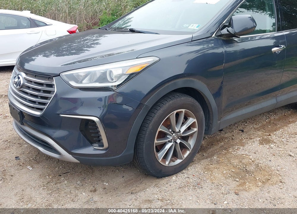 2017 HYUNDAI SANTA FE SE VIN: KM8SMDHF2HU199100