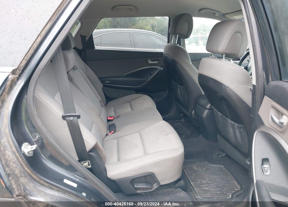 2017 HYUNDAI SANTA FE SE VIN: KM8SMDHF2HU199100