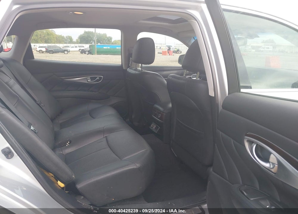 2015 INFINITI Q70L 3.7X VIN: JN1BY1PR5FM830229
