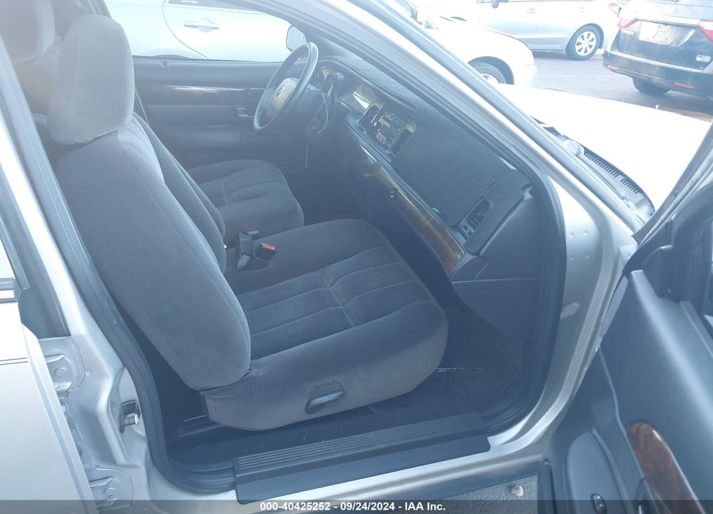 2007 MERCURY GRAND MARQUIS GS VIN: 2MEFM74W07X614708