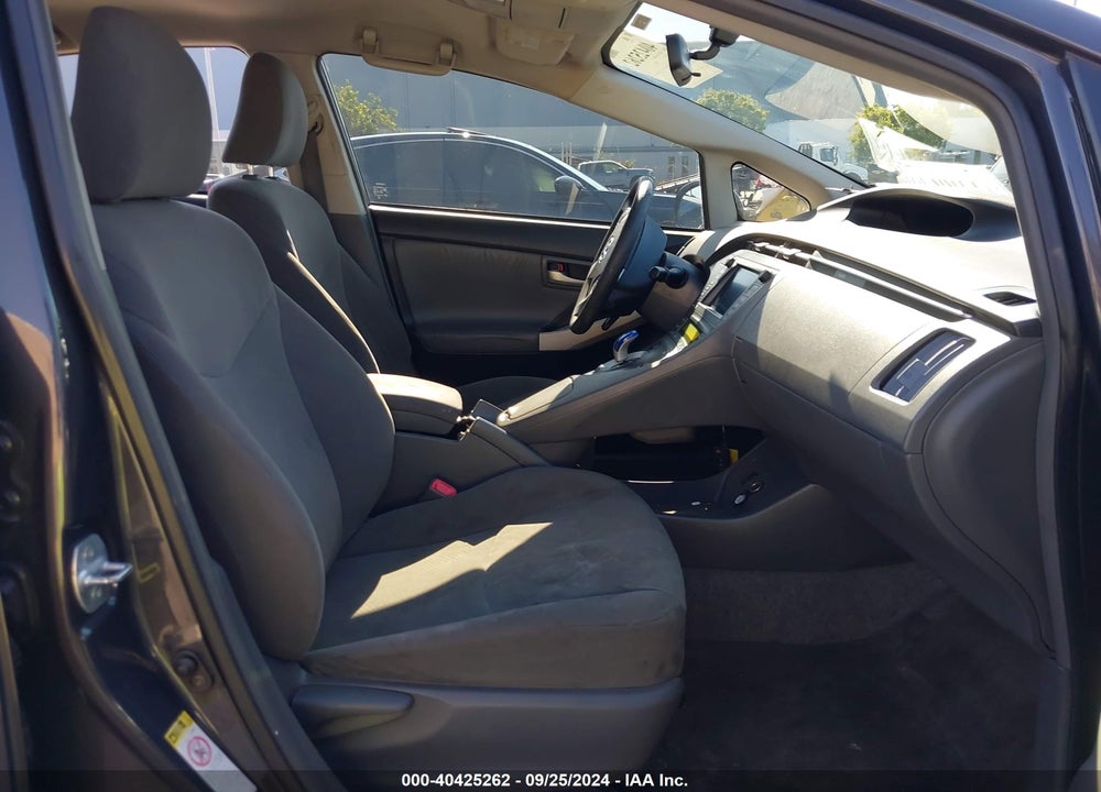 2011 TOYOTA PRIUS THREE VIN: JTDKN3DU0B0261348