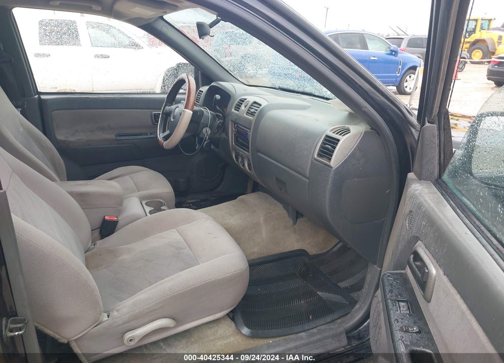 2005 CHEVROLET COLORADO LS VIN: 1GCCS136158241751