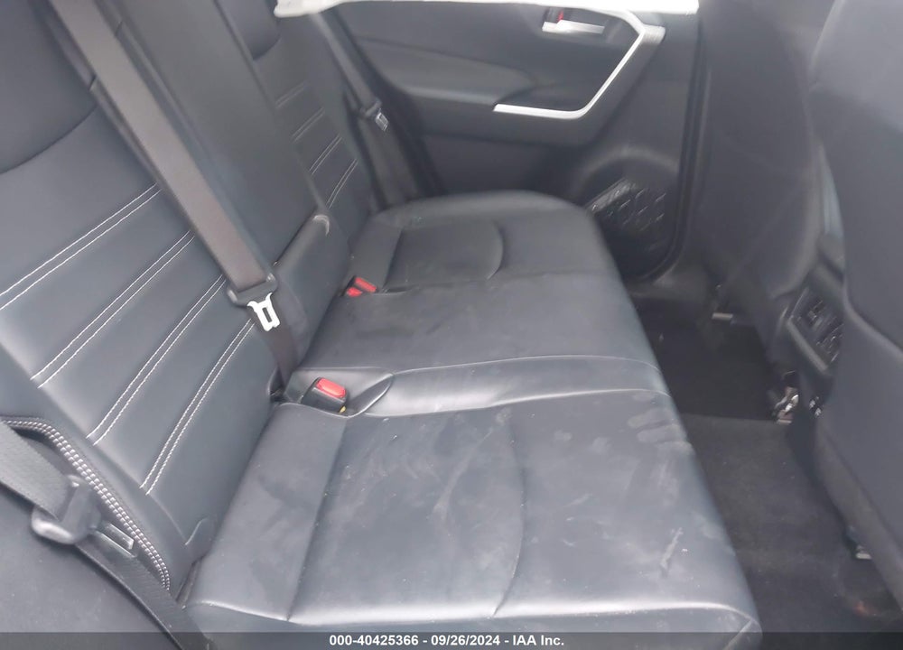 2019 TOYOTA RAV4 XLE PREMIUM VIN: JTMC1RFV7KD017259