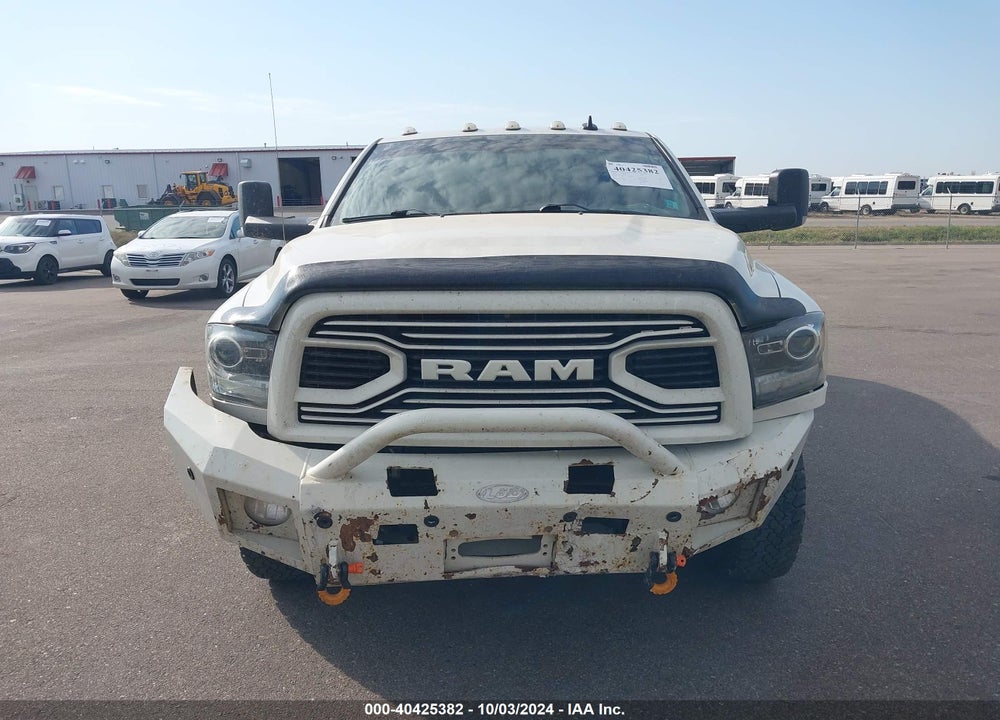 2018 RAM 3500 LAIE  4X4 8' BOX VIN: 3C63RRJL6JG201311