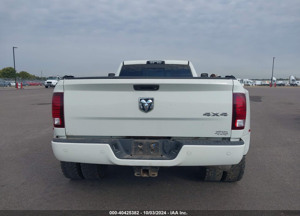 2018 RAM 3500 LAIE  4X4 8' BOX VIN: 3C63RRJL6JG201311