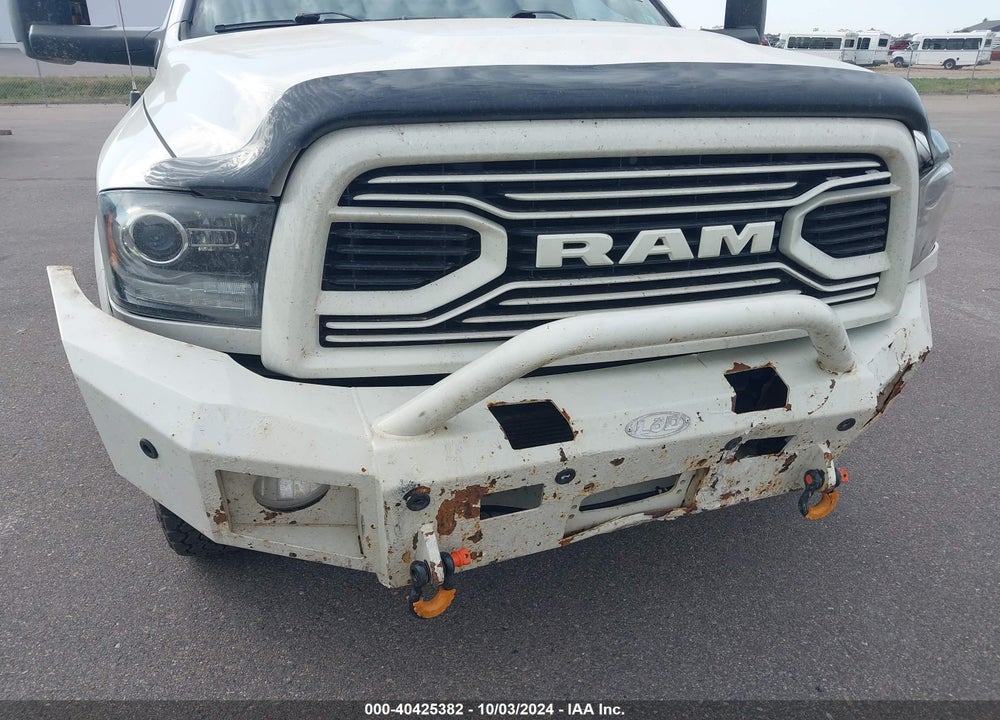 2018 RAM 3500 LAIE  4X4 8' BOX VIN: 3C63RRJL6JG201311