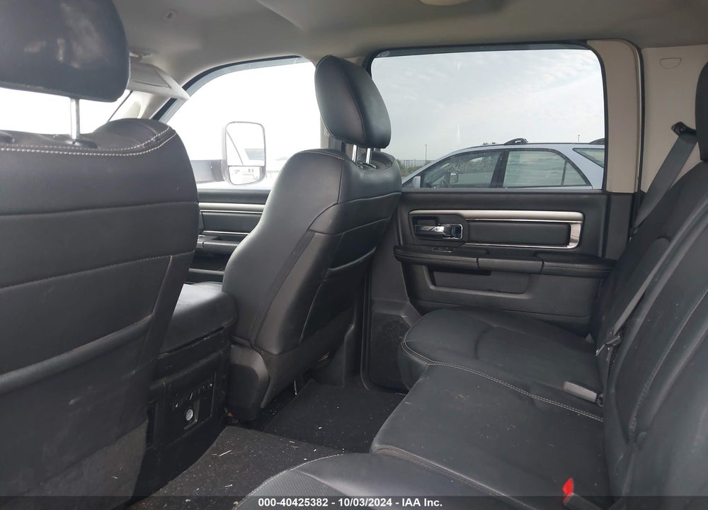 2018 RAM 3500 LAIE  4X4 8' BOX VIN: 3C63RRJL6JG201311