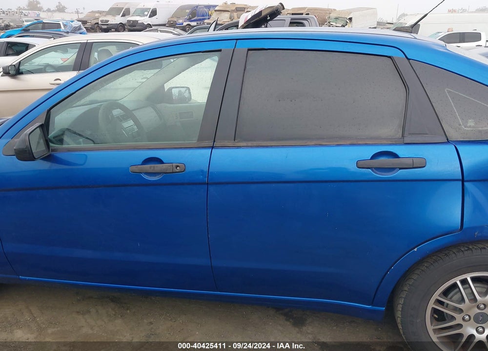 2010 FORD FOCUS SE VIN: 1FAHP3FN0AW274015