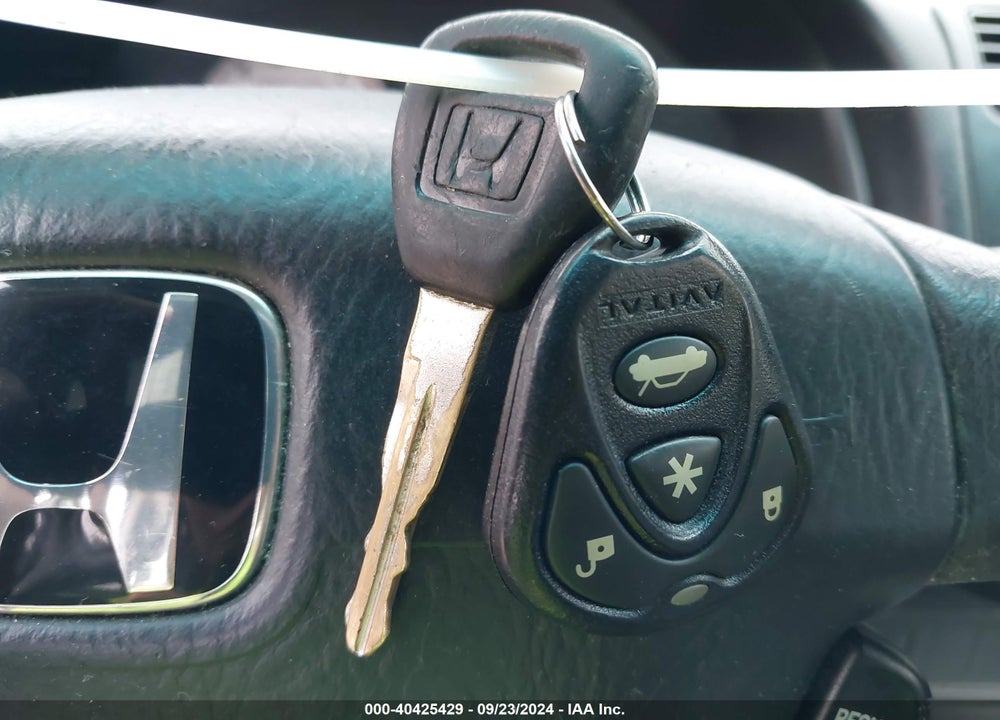 2002 HONDA CIVIC LX VIN: 2HGES16512H549408