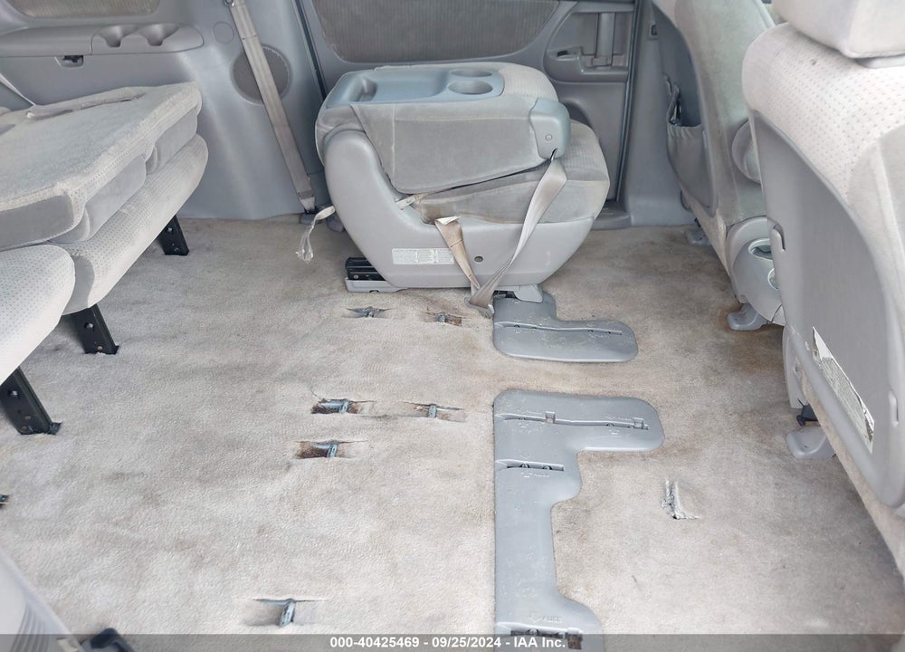 2009 TOYOTA SIENNA LE VIN: 5TDZK23C79S235203
