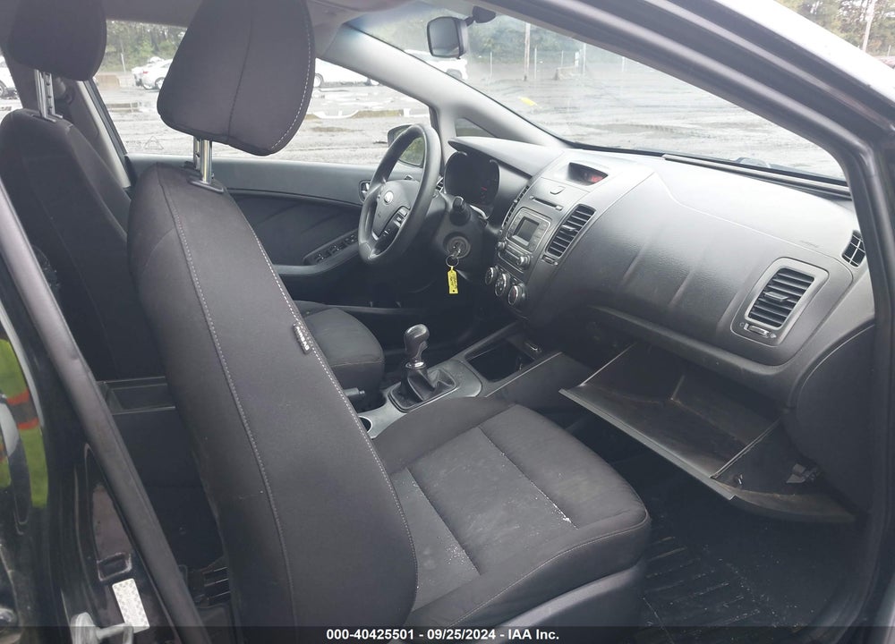 2016 KIA FORTE LX VIN: KNAFK4A60G5501804