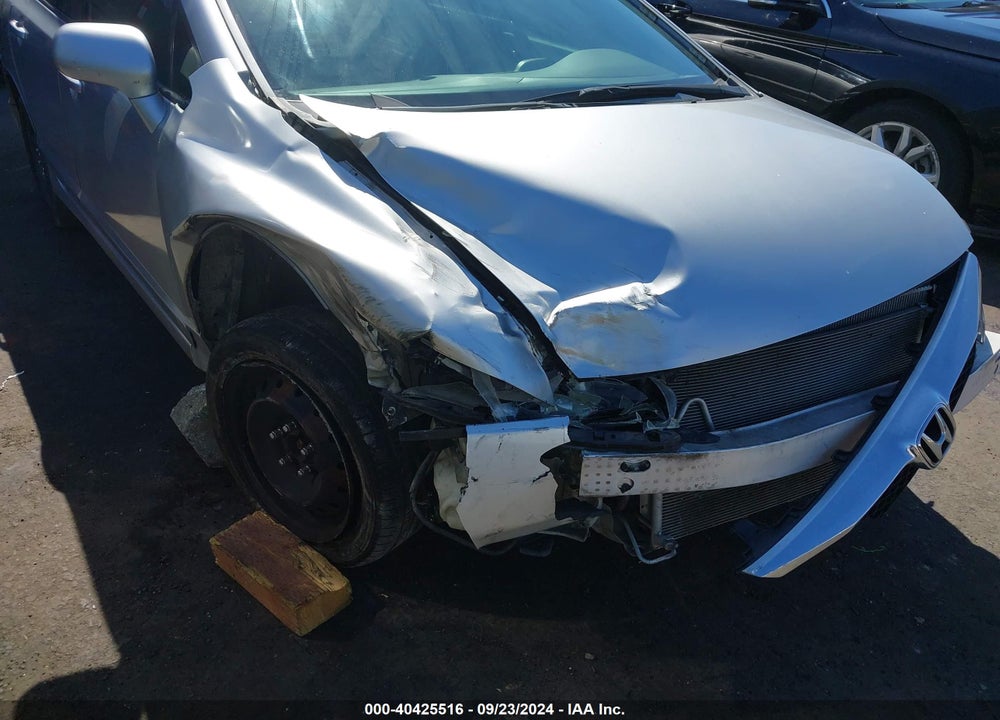 2010 HONDA CIVIC LX VIN: 19XFA1F59AE081184